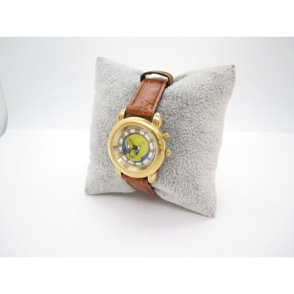 Women's Armitron Tweety Bird Backligth Quartz WR Analog 29mm Causal Watch (F116) - Picture 4 of 9
